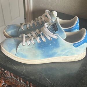 Adidas White and Blue clouds Stan SmithSneakers Size 11, used , Pharrell William